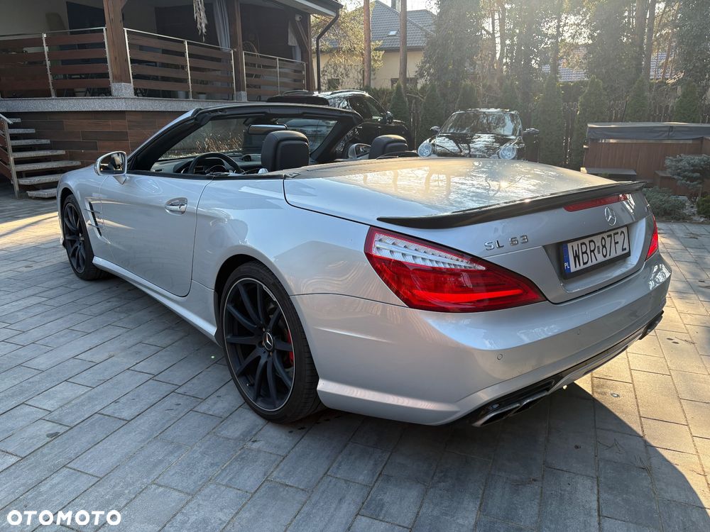 Mercedes-Benz SL 63 AMG - 10