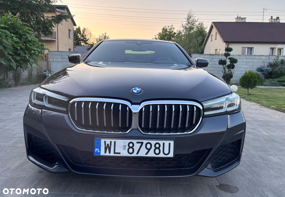 BMW Seria 5 520d xDrive MHEV - 4