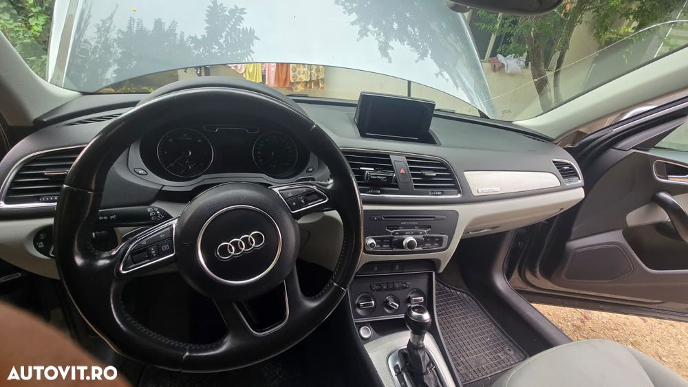 Audi Q3 2.0 TDI Quattro S tronic - 12