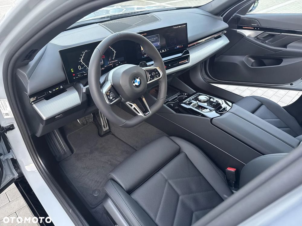 BMW Seria 5 520i mHEV M Sport sport - 14