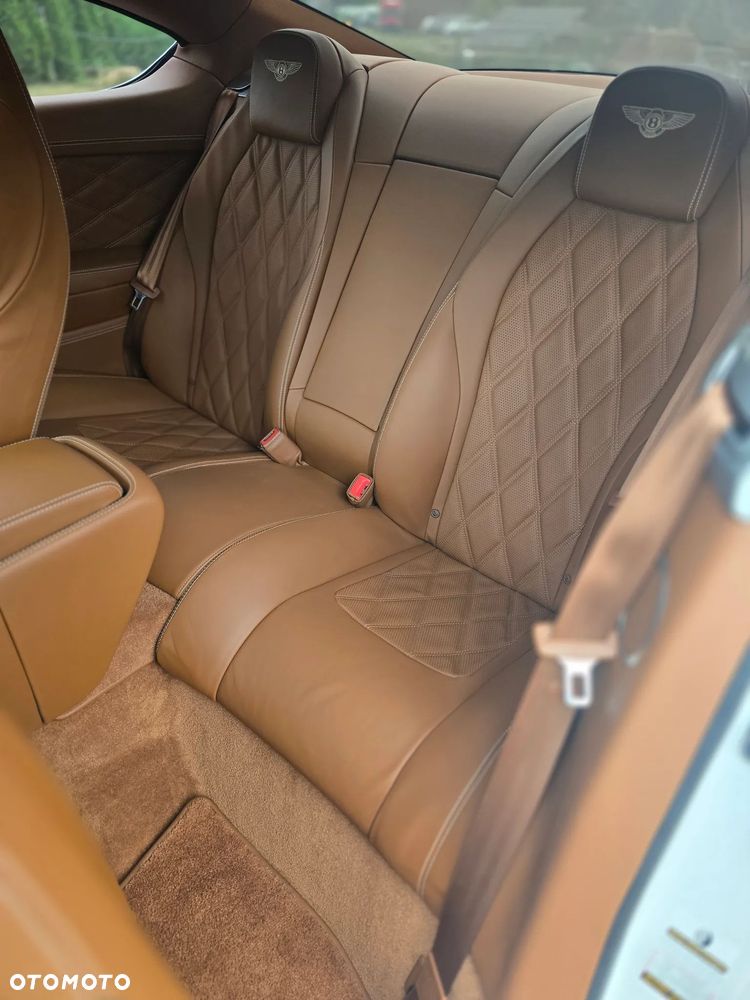 Bentley Continental GT V8 - 11