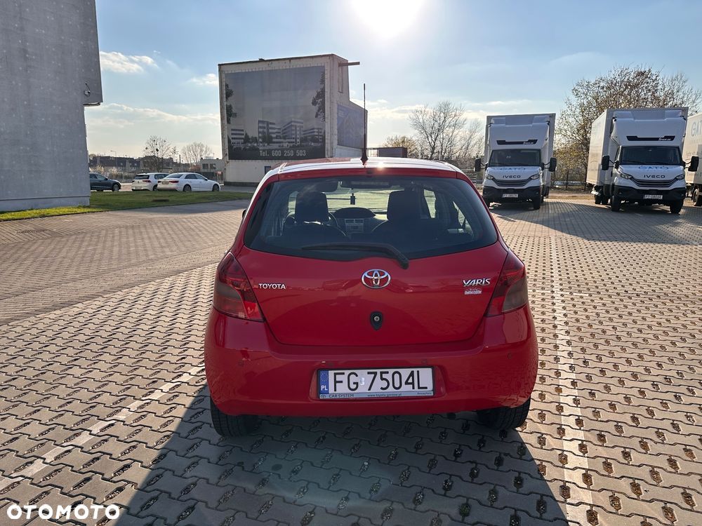 Toyota Yaris 1.0 Entry - 5