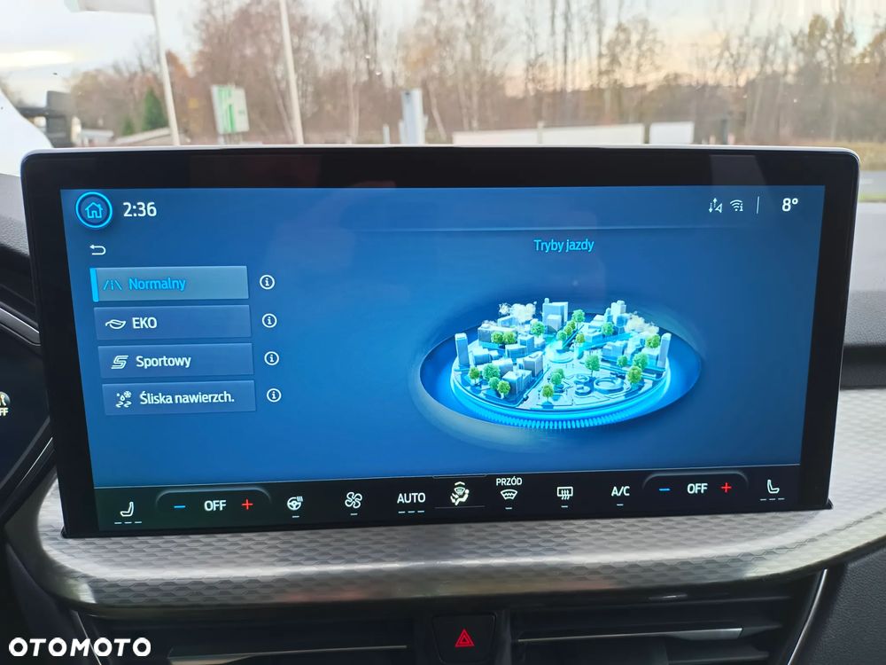 Ford Kuga 2.5 FHEV FWD Titanium eCVT - 25