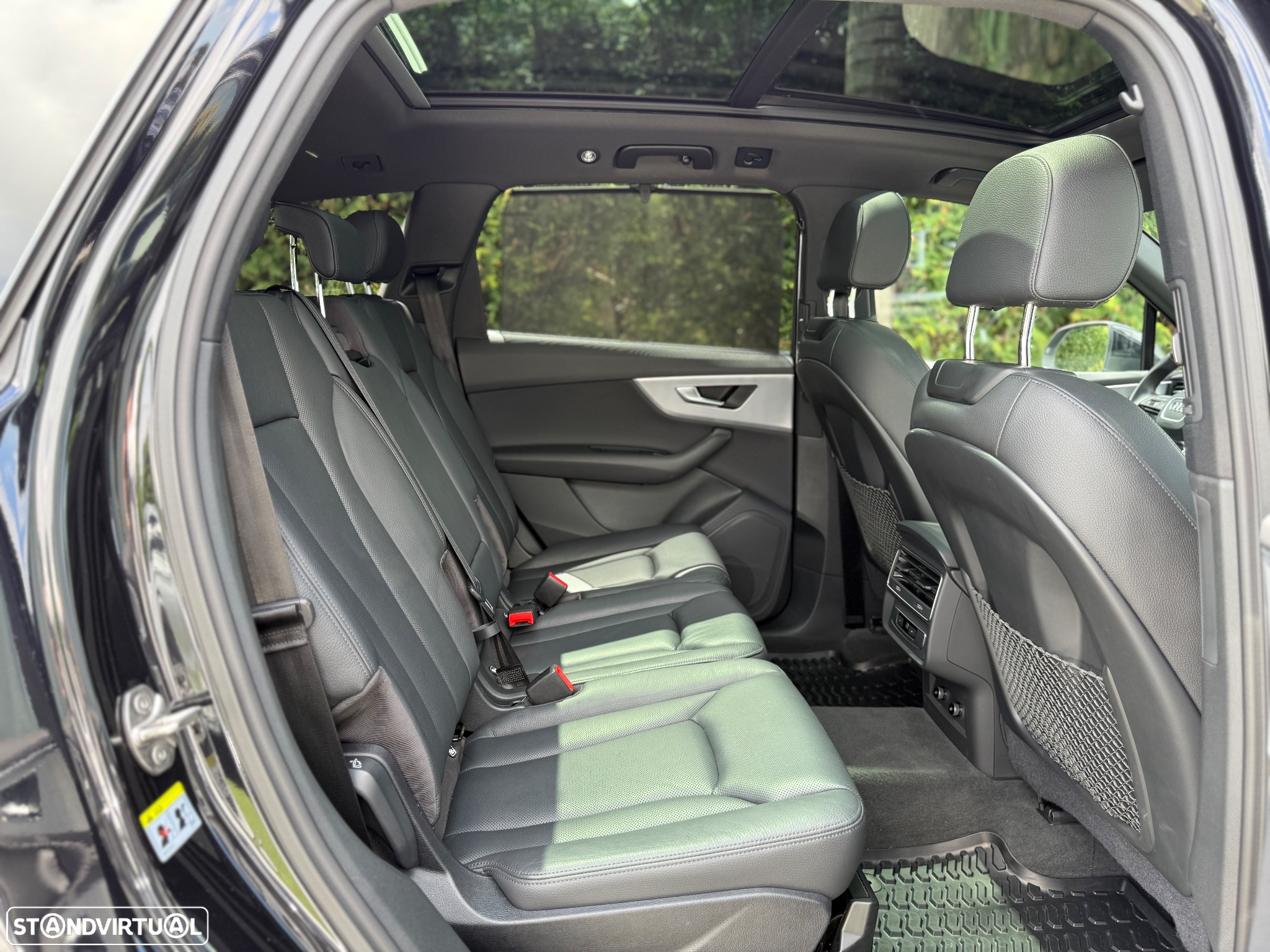 Audi Q7 55 TFSIe quattro S line Tiptronic - 24