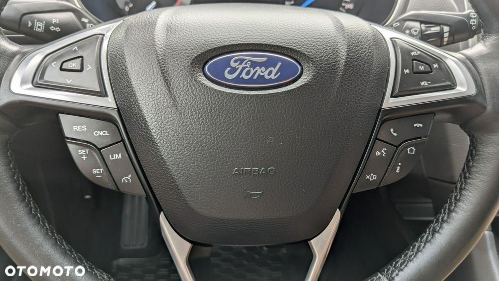 Ford Mondeo - 28