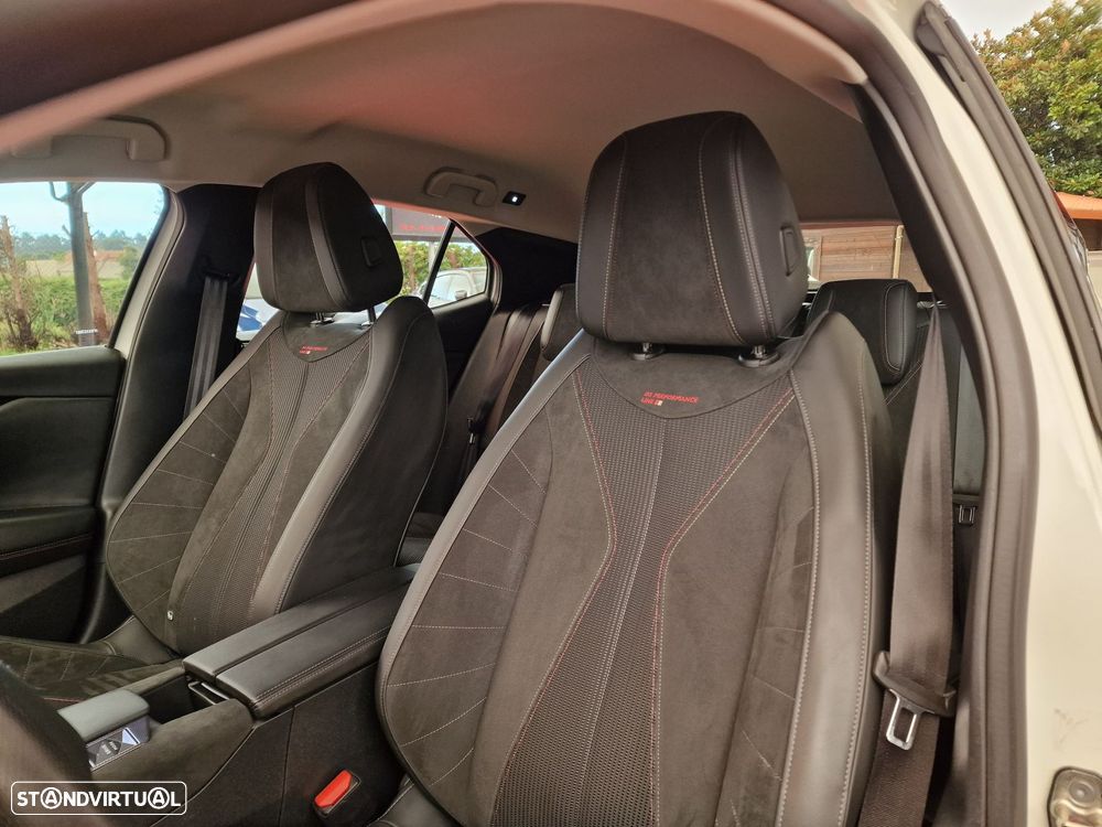 DS DS4 4 1.2 PureTech Performance Line EAT8 - 9