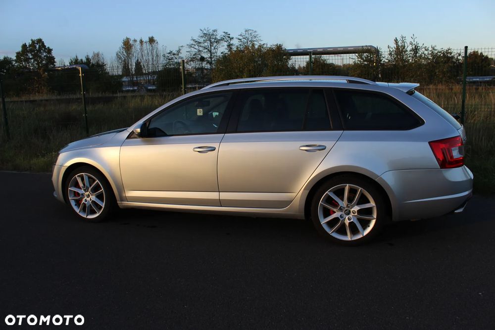 Skoda Octavia 2.0 TDI RS - 8
