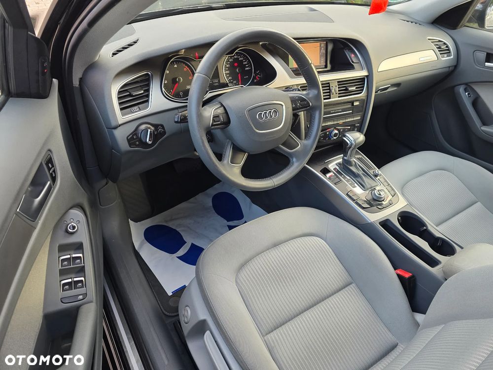 Audi A4 Avant 2.0 TDI Quattro S tronic - 8