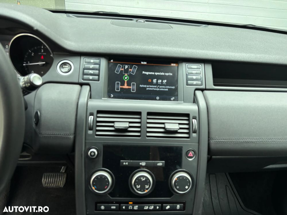 Land Rover Discovery Sport 2.0 D180 MHEV SE - 8