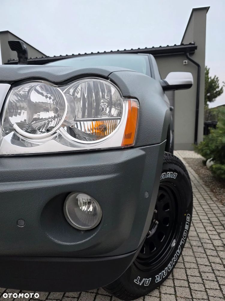 Jeep Grand Cherokee - 34