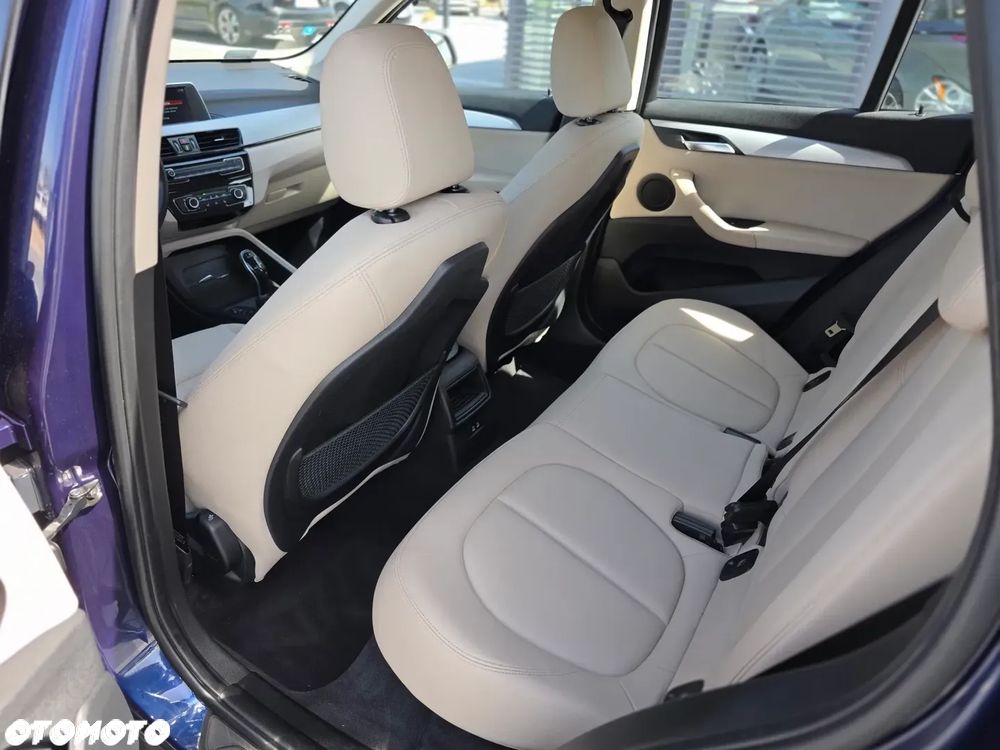 BMW X1 sDrive16d xLine - 20
