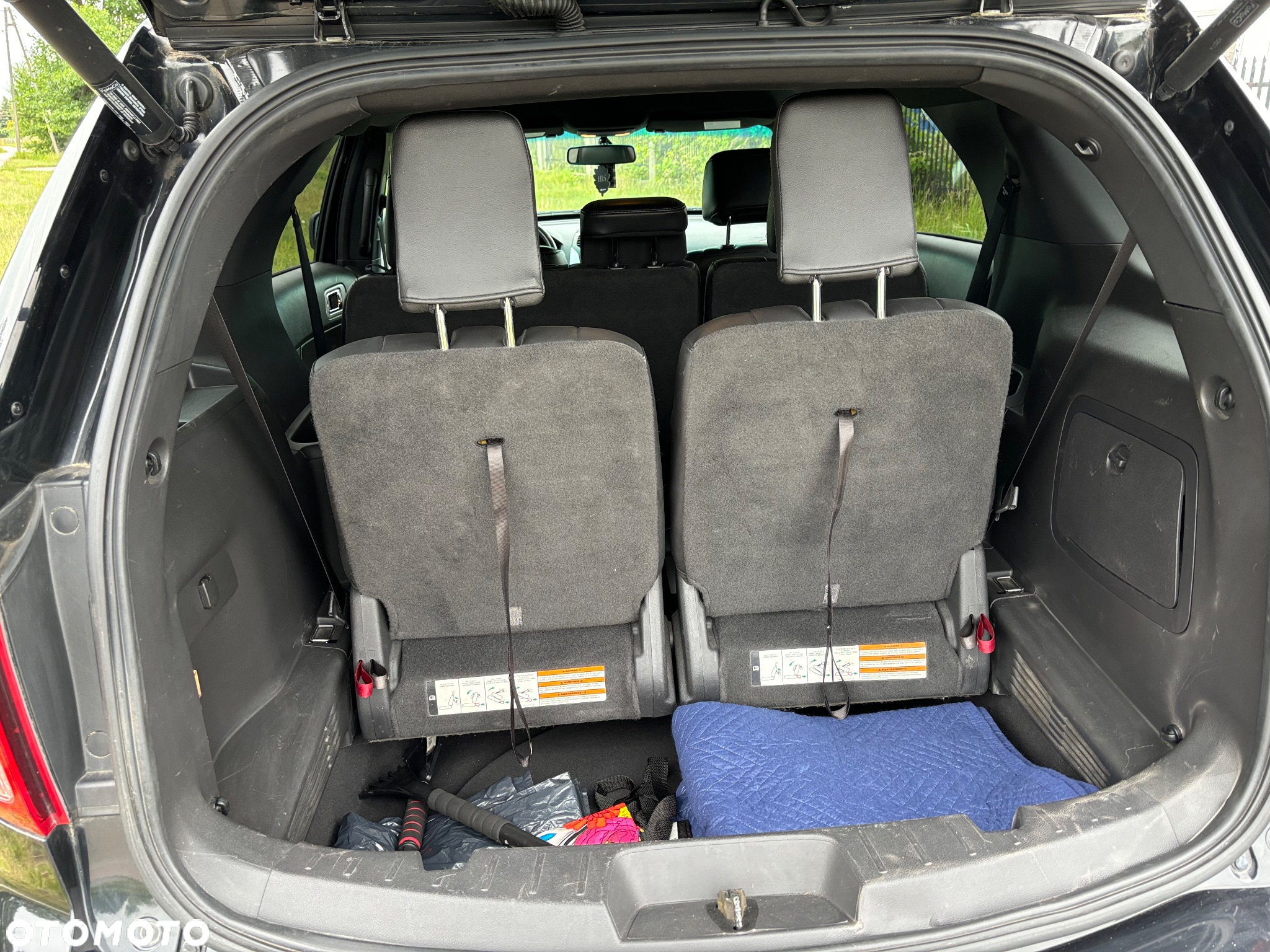 Ford Explorer - 33