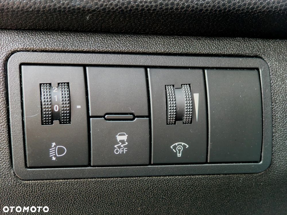 Kia Venga - 10