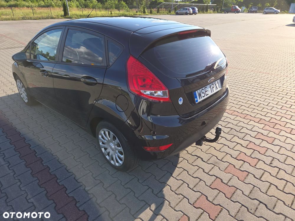 Ford Fiesta - 12