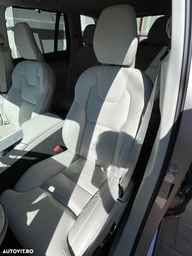 Volvo XC 90 - 7