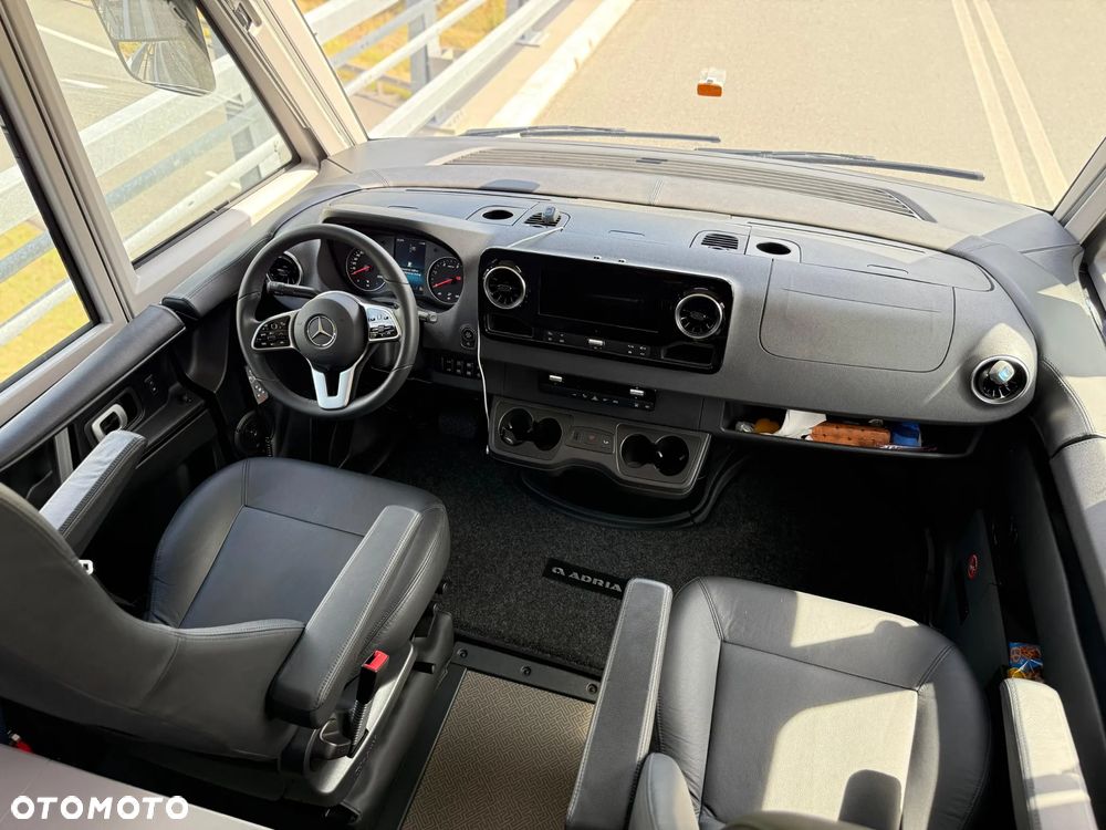 Adria Supersonic 890 LC - 9