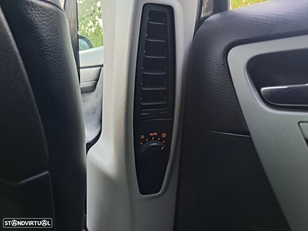 Citroën C4 Grand Picasso 1.6 HDi Exclusive - 22