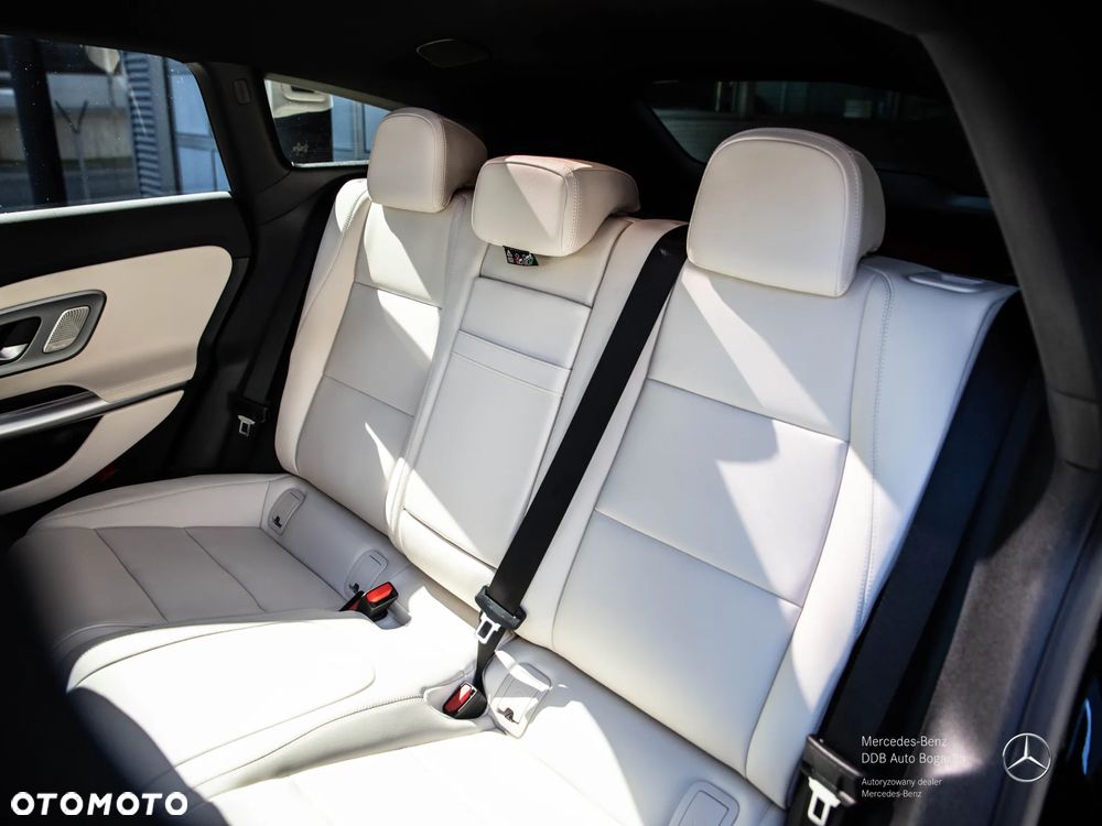 Mercedes-Benz CLA - 9