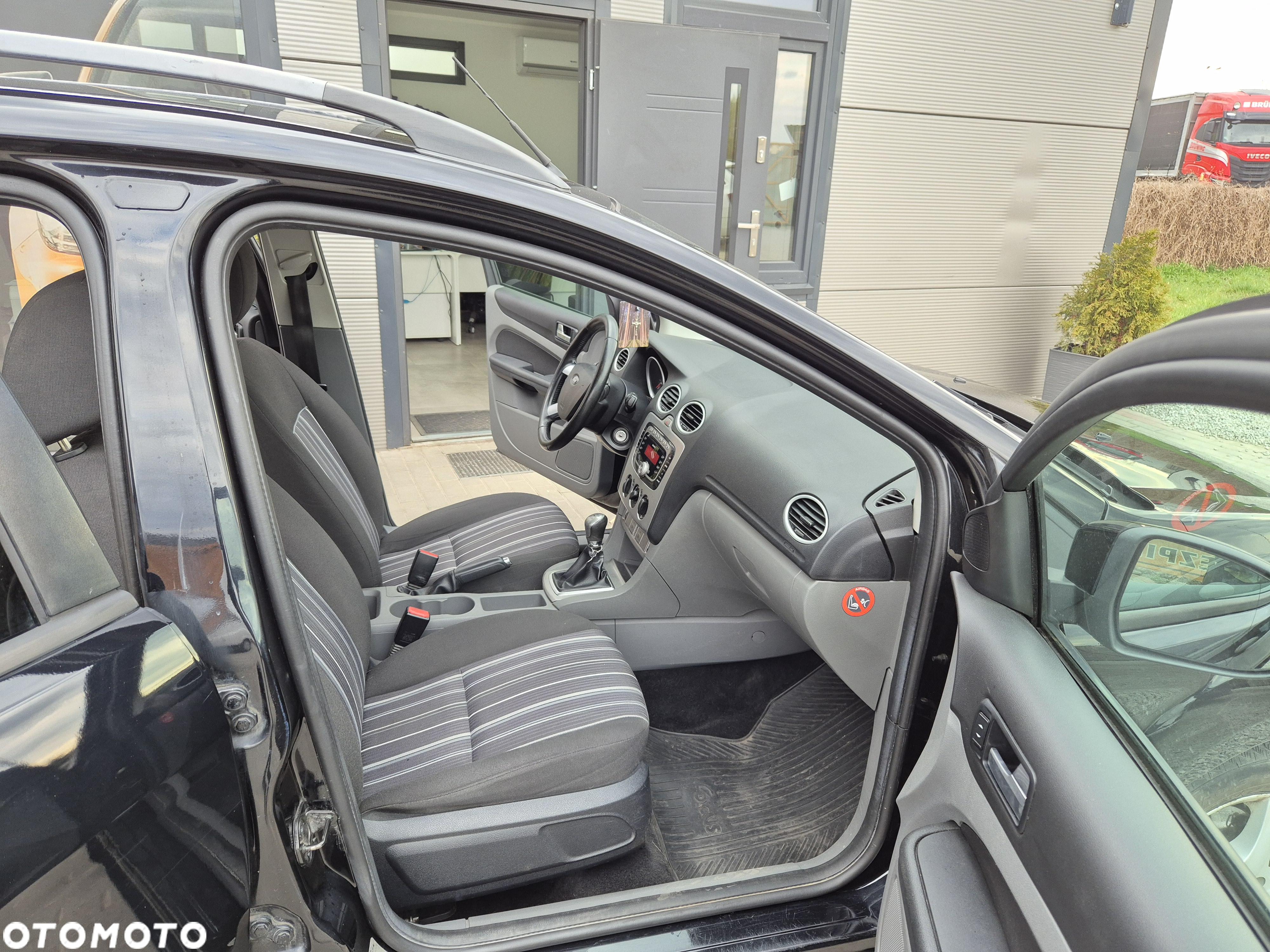 Ford Focus 1.6 16V Sport - 8