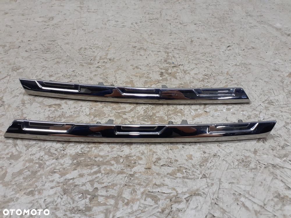 CHROM GRILLA ATRAPY LISTWA LEWA PRAWA RENAULT TRAFIC LIFT 2020-> 623846007R 623833048R - 2