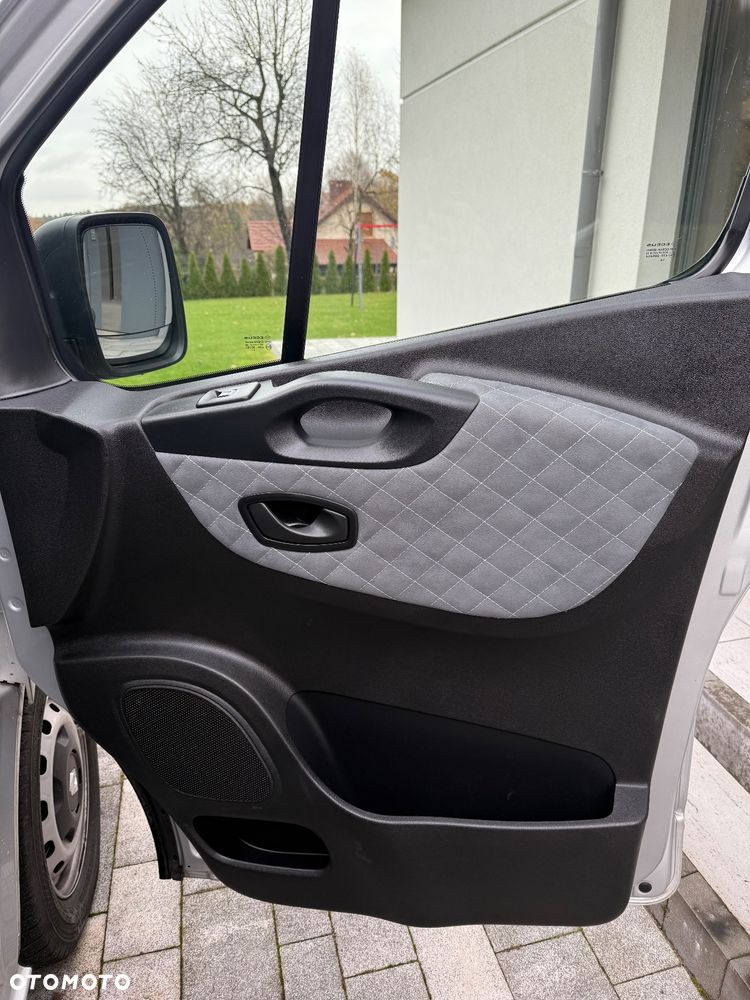 Renault TRAFIC CAMPER VAN - 11