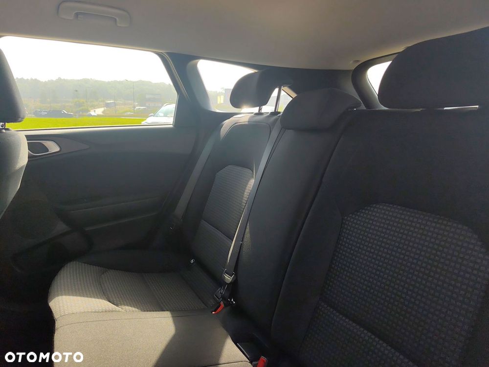 Kia Ceed - 17