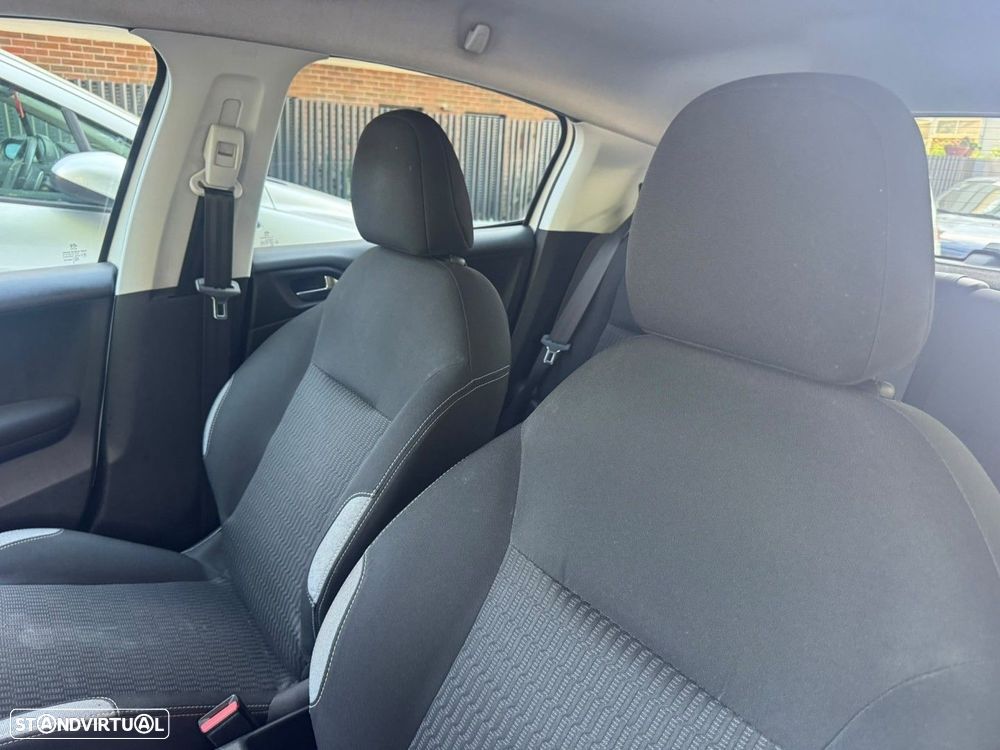 Peugeot 208 1.6 BlueHDi Style - 8