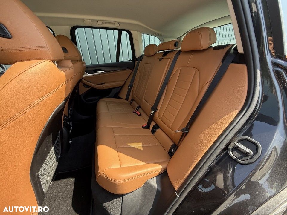 BMW X3 xDrive30e AT PHEV - 14