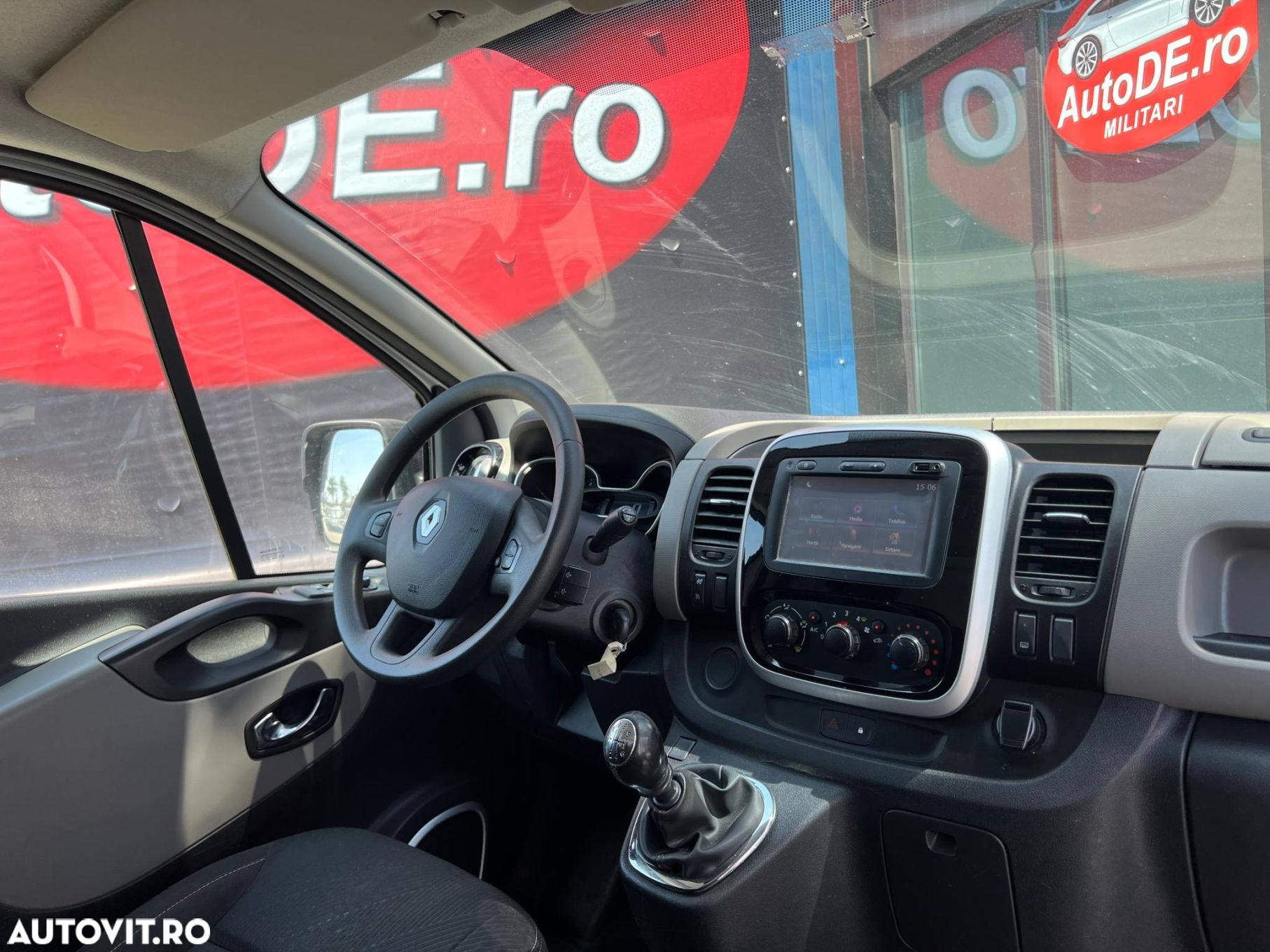 Renault trafic - 6