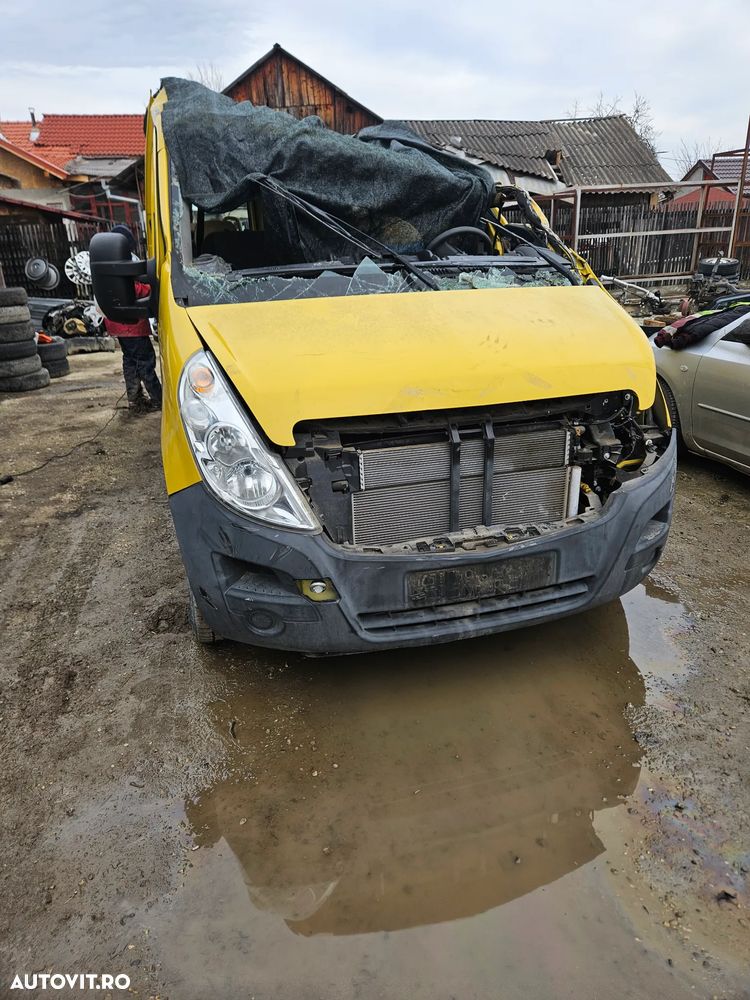 Dezmembrez opel movano 2016 - 2