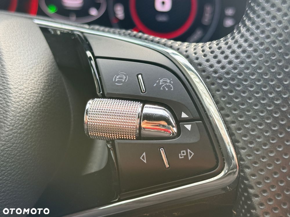 Skoda Karoq 1.5 TSI DSG Sportline - 27