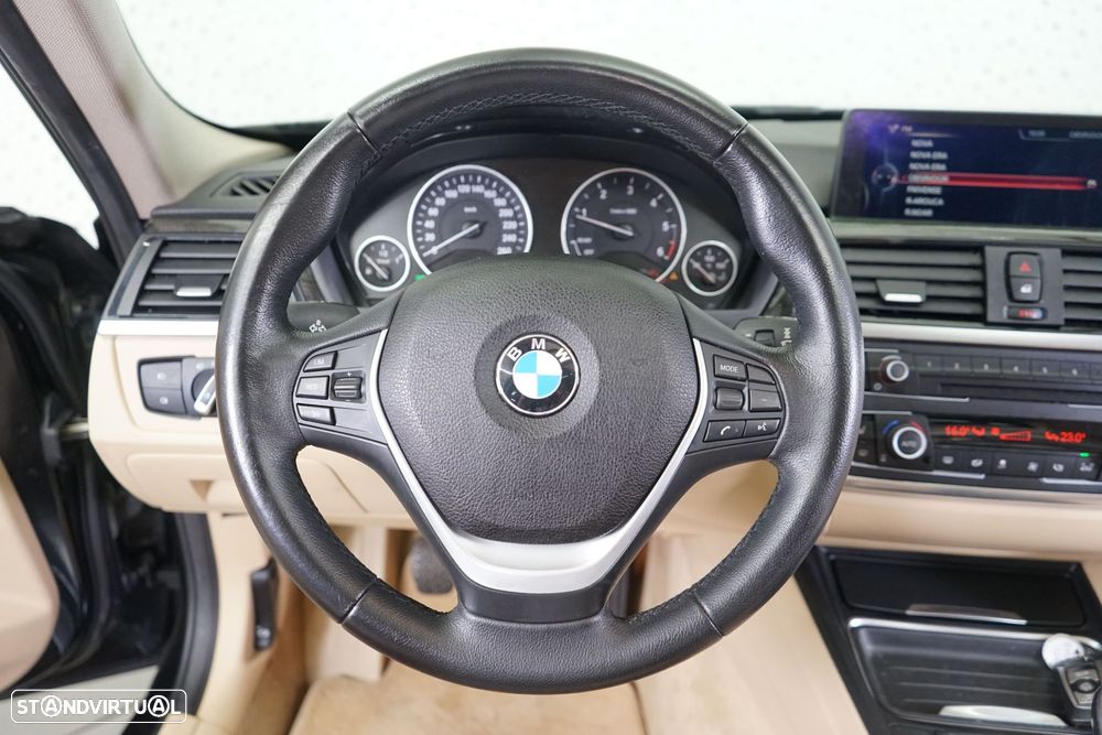BMW 320 d Line Luxury - 23