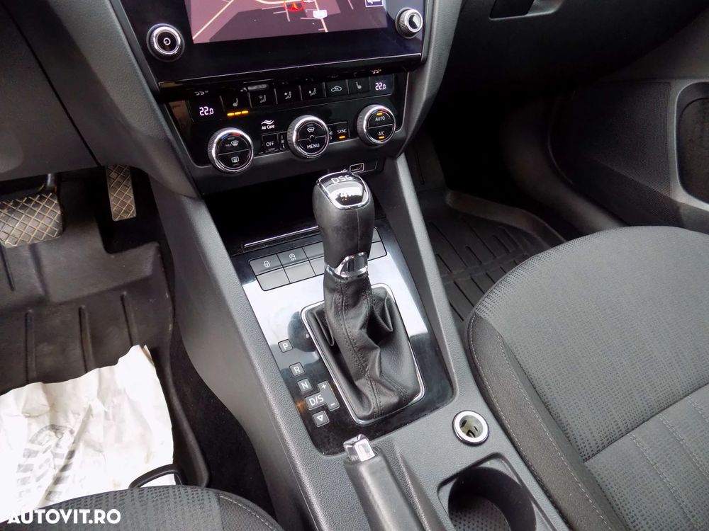 Skoda Octavia 2.0 TDI DSG 4X4 Style - 22