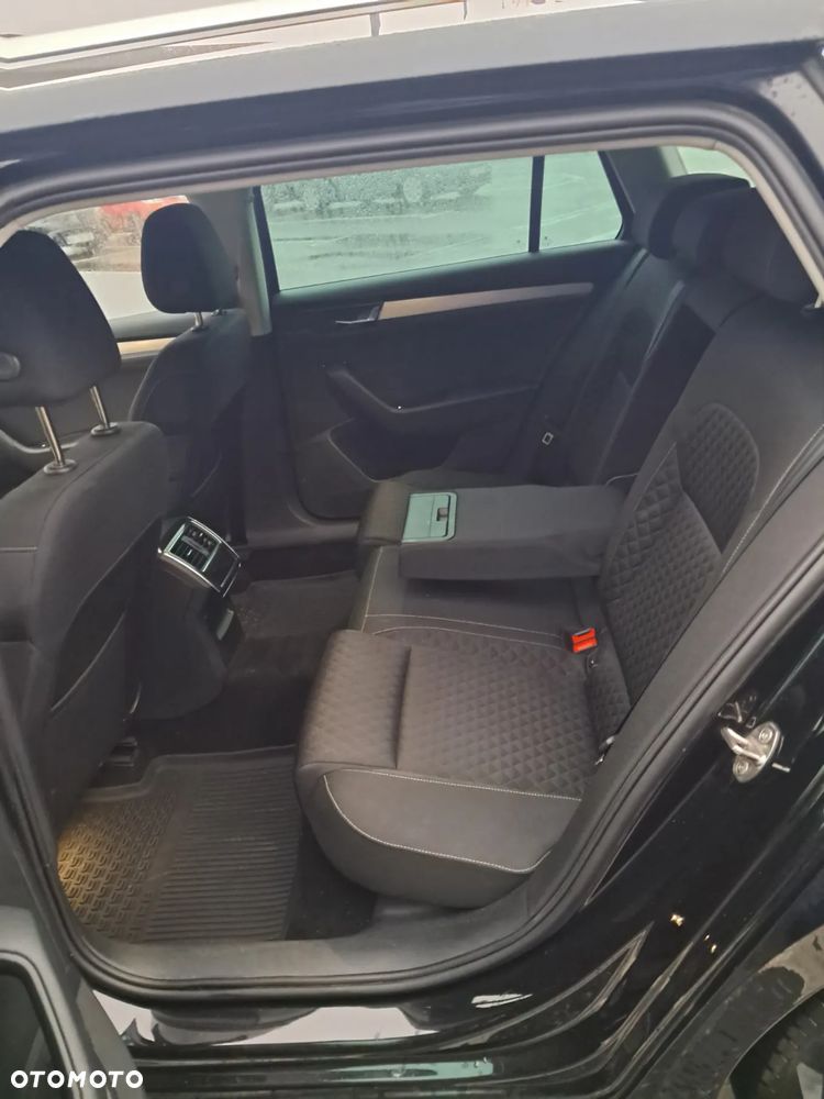 Skoda Superb 2.0 TDI SCR Style DSG - 12