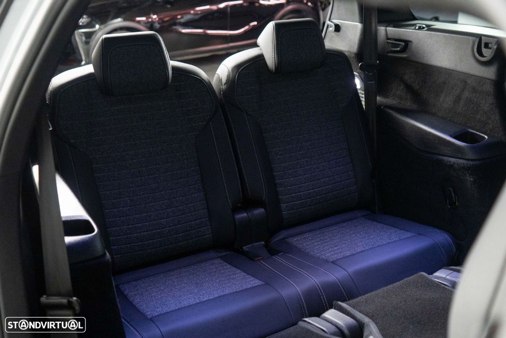 Peugeot 5008 1.2 Hybrid Allure e-DCS6 - 12