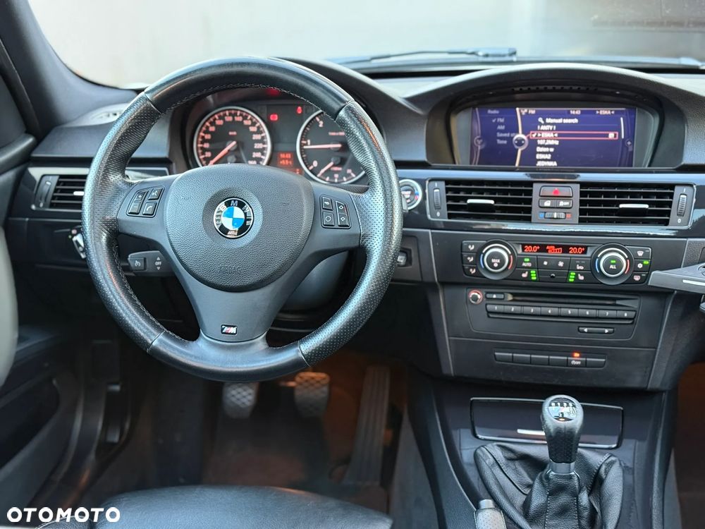 BMW Seria 3 320d Efficient Dynamics Sport Line - 28