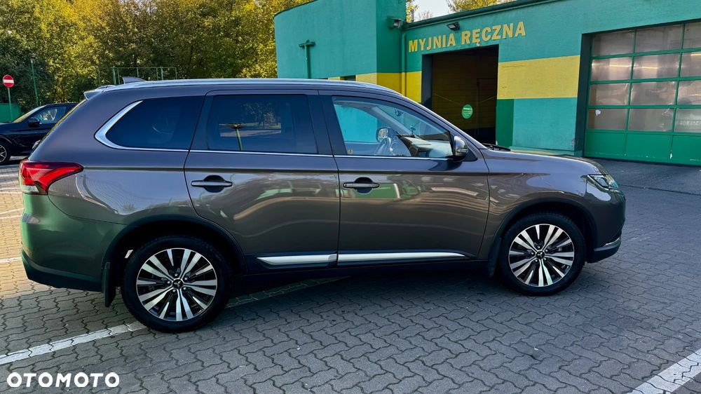 Mitsubishi Outlander 2.0 Intense + SDA 4WD CVT - 6