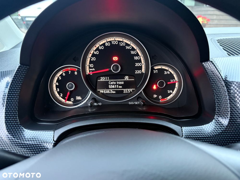 Volkswagen up! - 8