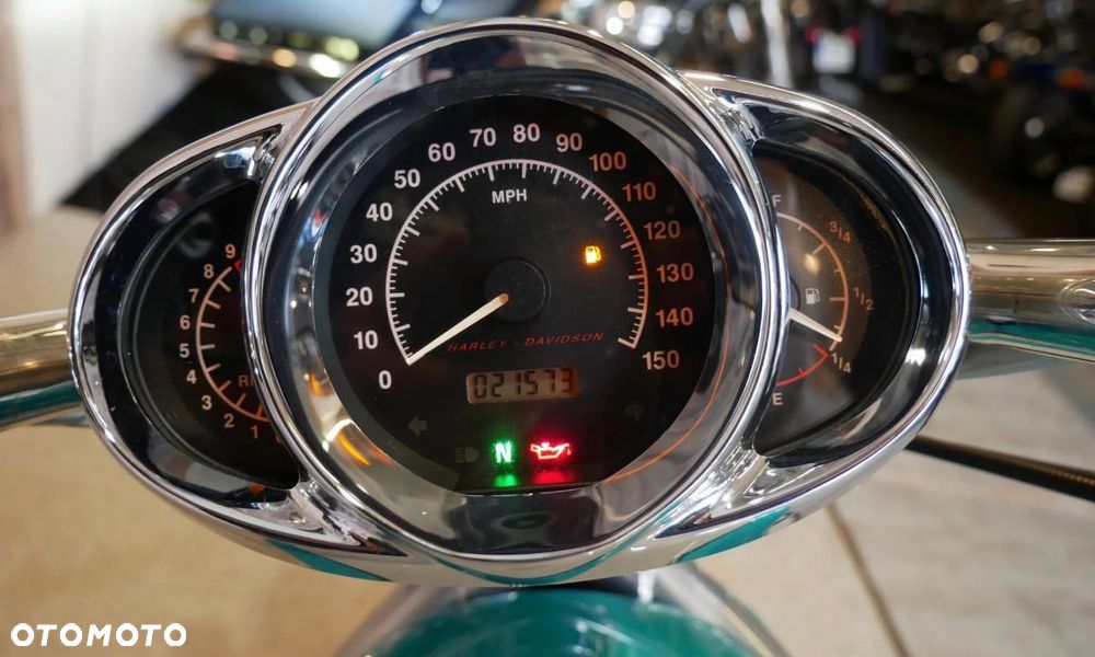 Harley-Davidson Softail V-Rod - 11