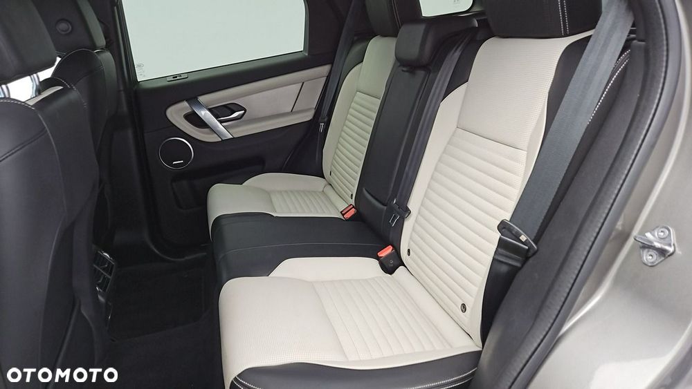 Land Rover Discovery Sport 2.0 D200 mHEV - 19