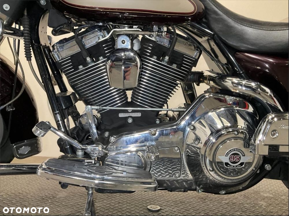 Harley-Davidson Touring Road Glide - 7