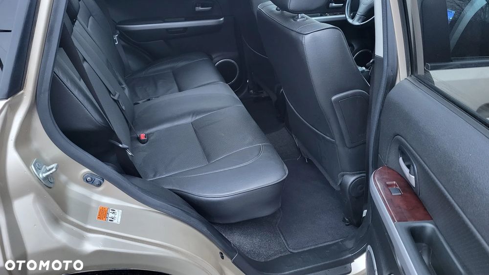 Suzuki Grand Vitara 2.0 Comfort + - 13