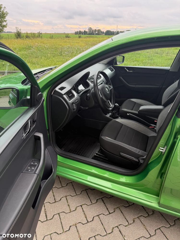 Skoda RAPID 1.2 TSI Active - 8