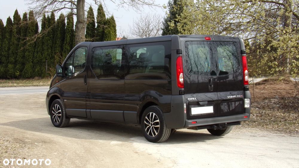 Opel Vivaro - 8