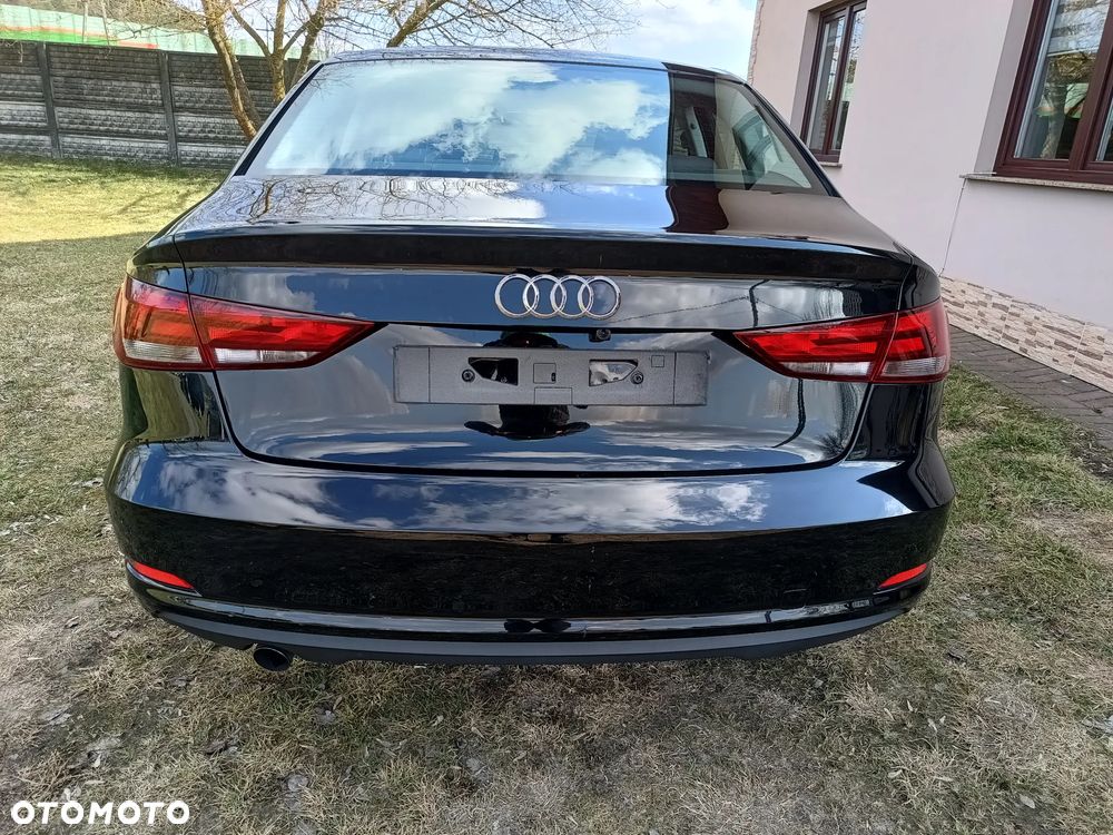 Audi A3 Limousine 1.6 TDI Attraction - 5