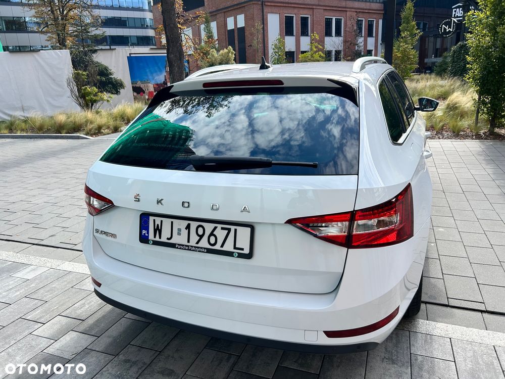 Skoda Superb 1.5 TSI Ambition DSG - 27