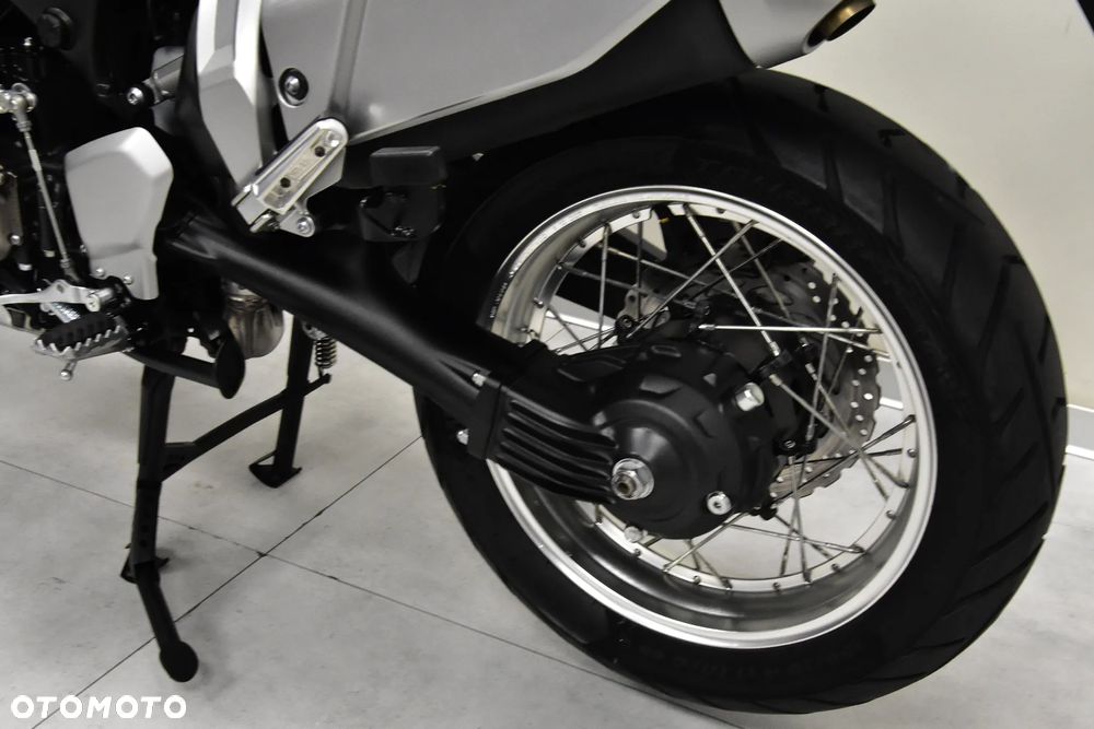 Yamaha Super Tenere - 40