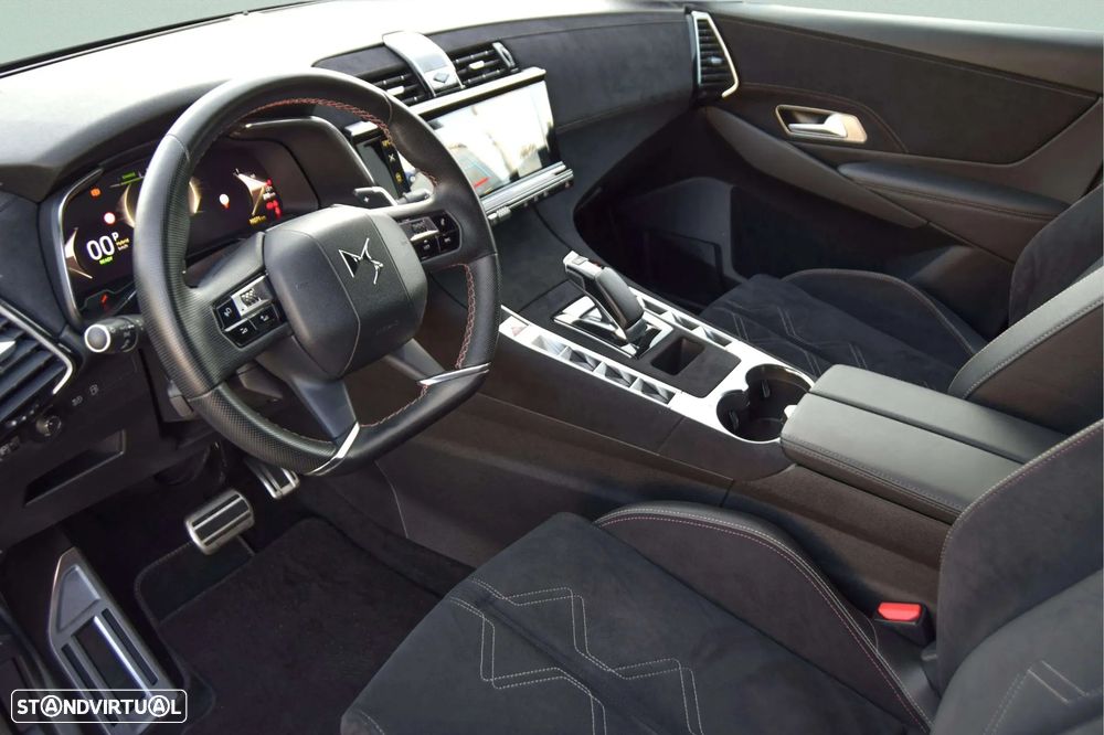 DS DS7 Crossback E-Tense Performance Line EAT8 - 9