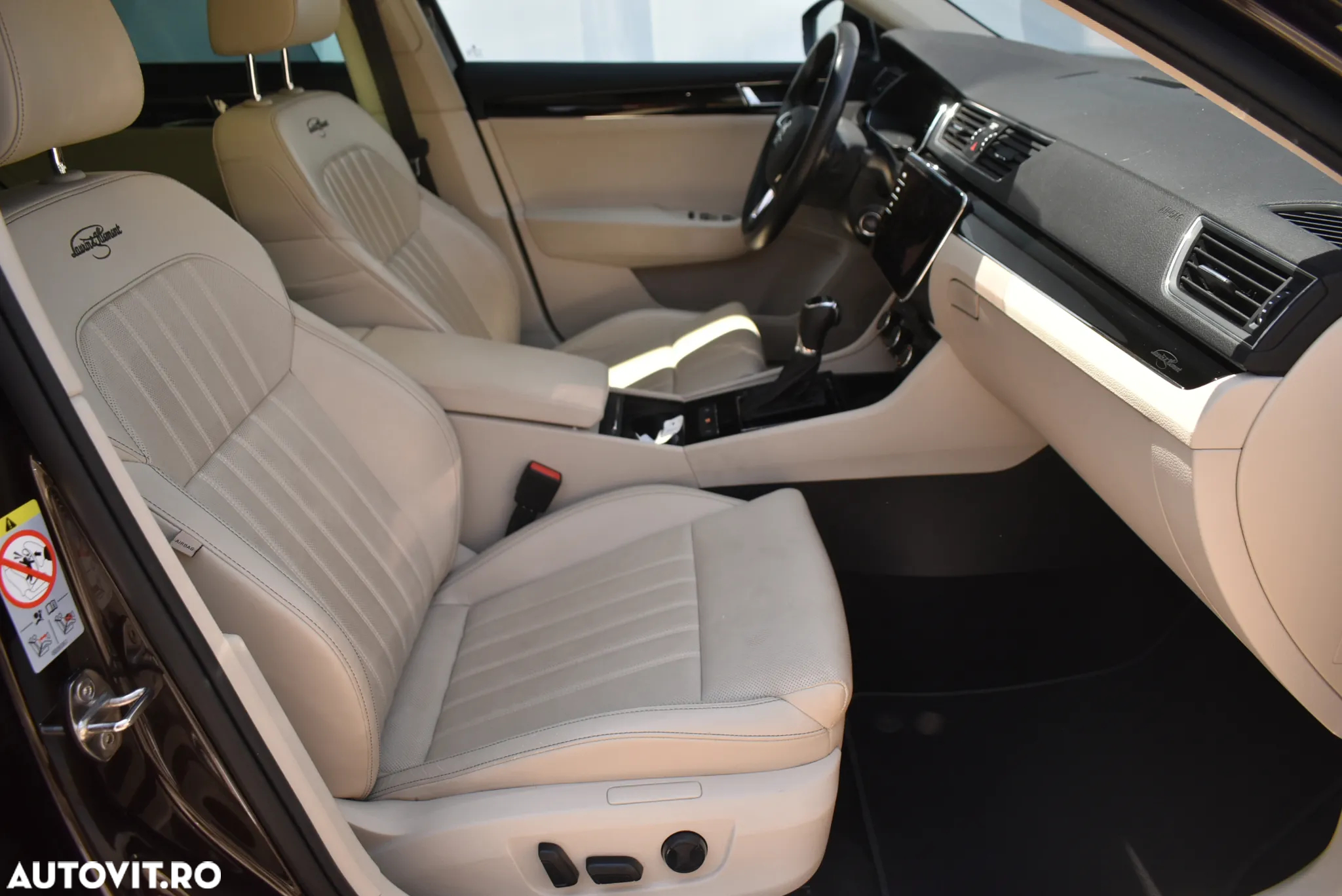 Skoda Superb Combi 1.4 TSI iV DSG L&K - 30