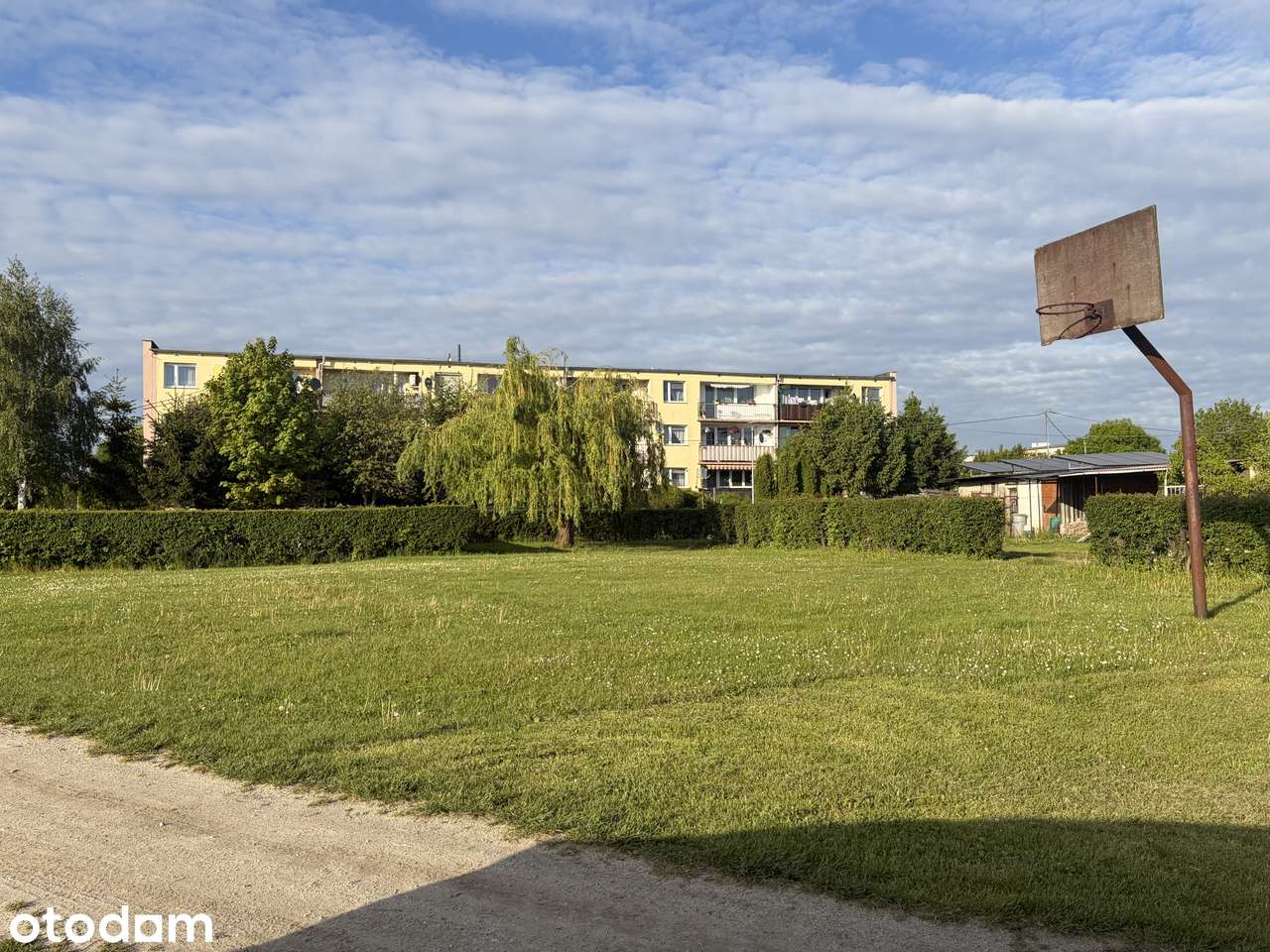 mieszkanie nowe bloki, dwa garaże, Ogródek, piwnica